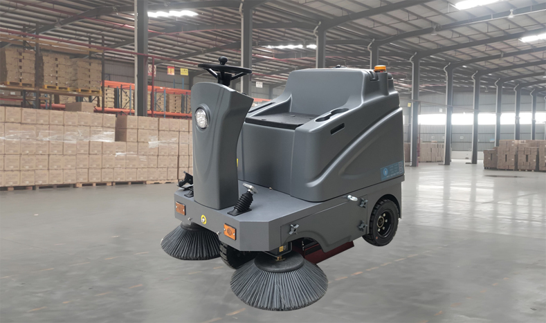 工業(yè)駕駛掃地車