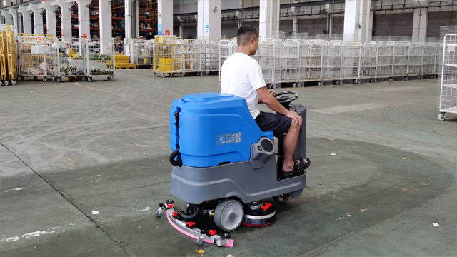 潔臣士工業(yè)掃地機(jī)，工商業(yè)高效清潔神器